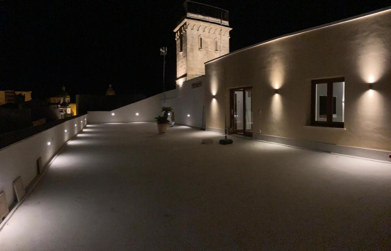 شقة La Dimora Del Principe Luxury House مازارا ديل فالو المظهر الخارجي الصورة